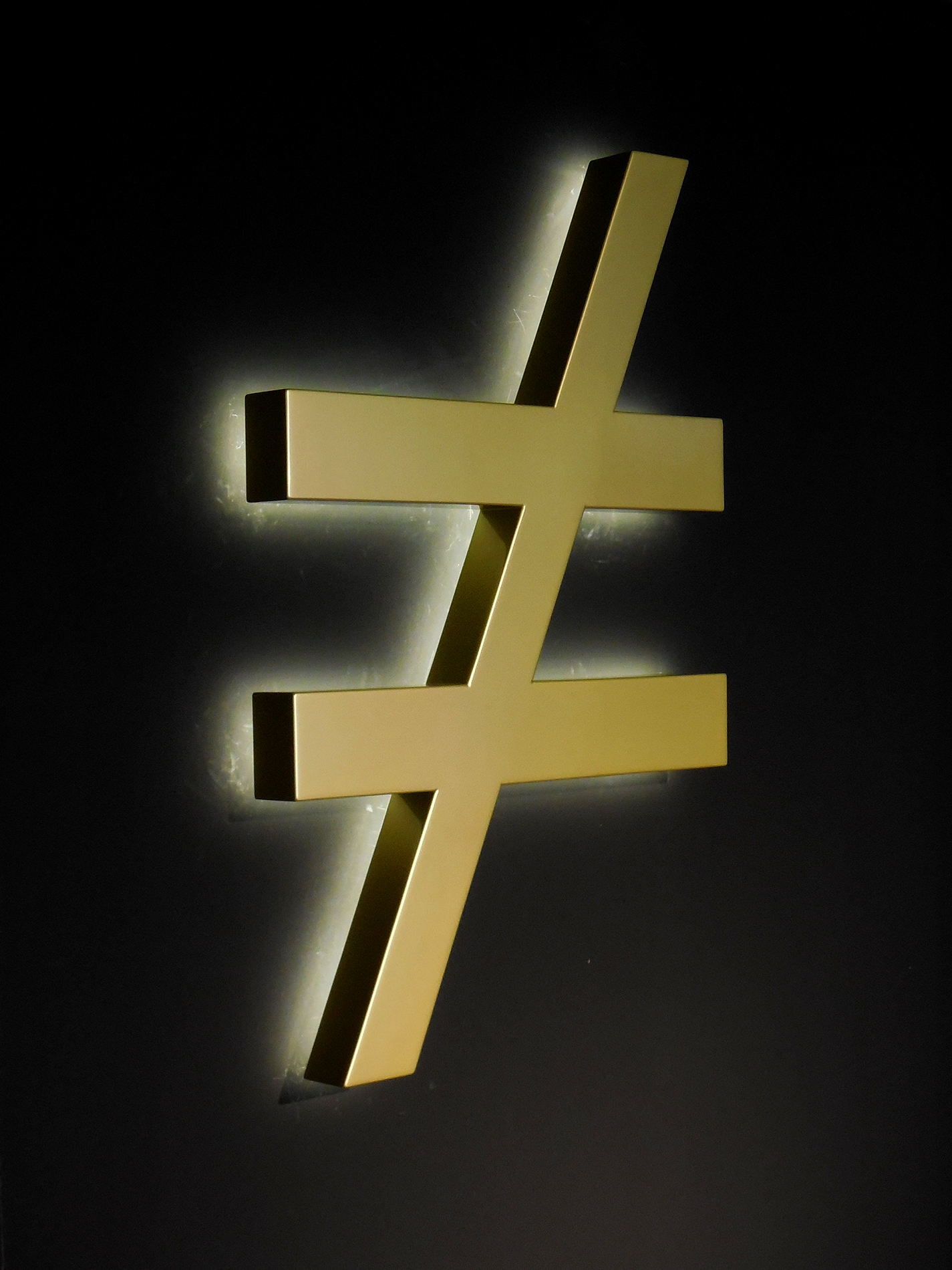 «Inequality», 2014, Lacquered aluminum and LED luminaire, 100 x 64 x 12 cm